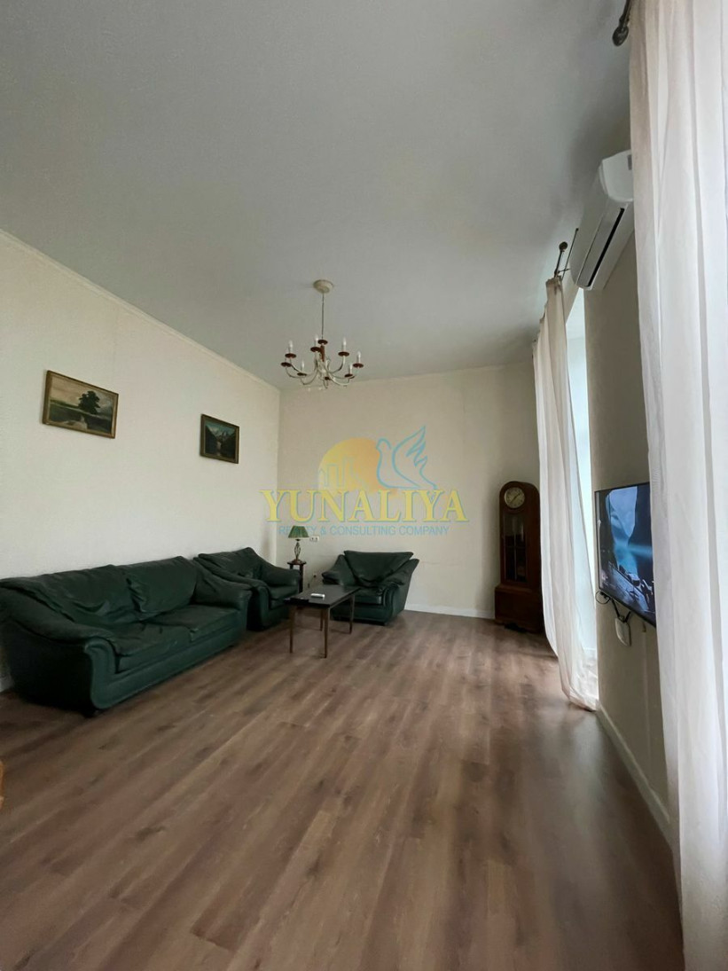 Продажа 2к квартиры в Киеве,  Богдана Хмельницкого ул., 10Б 1