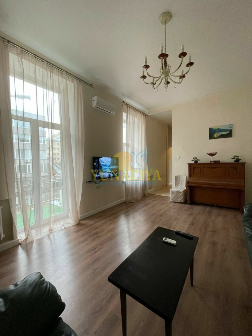 Продажа 2к квартиры в Киеве,  Богдана Хмельницкого ул., 10Б 7