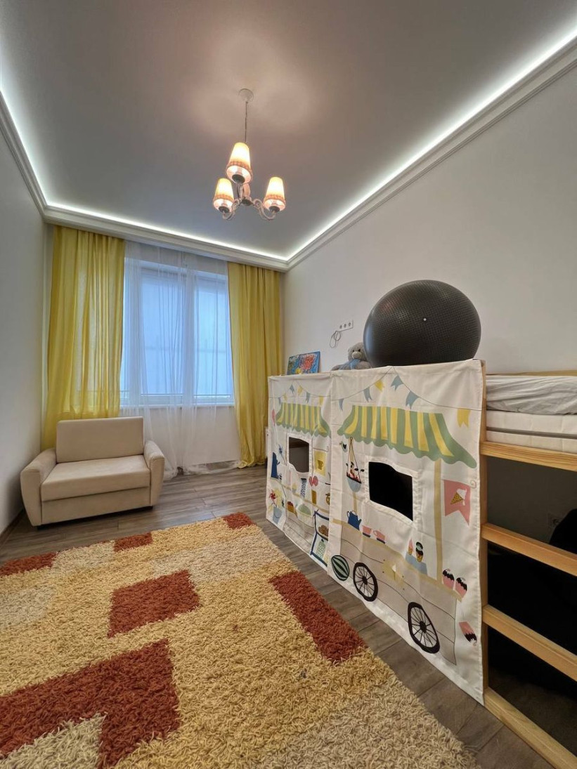 Аренда 5к дома в Киеве,  Локомотивная ул. 10