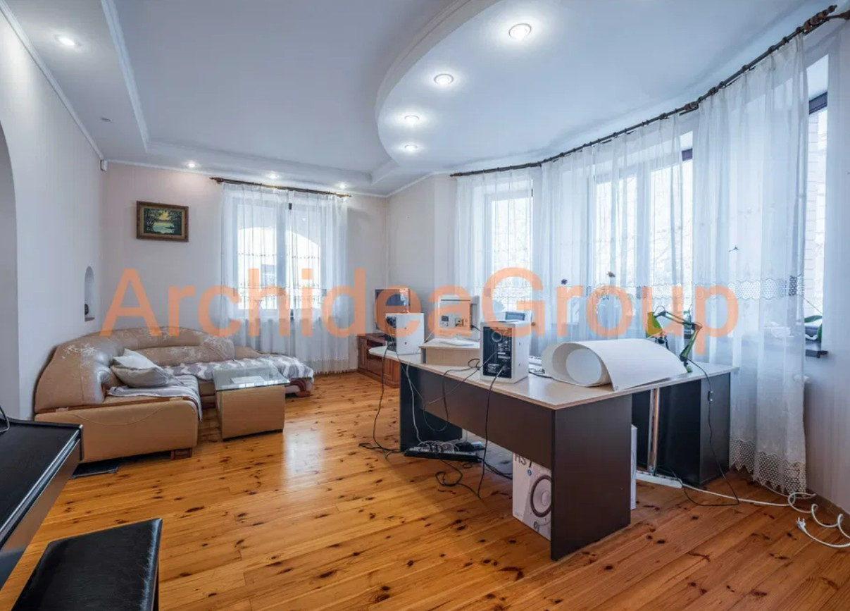 Аренда 6к дома в Киеве,  Пирятинская ул. 11