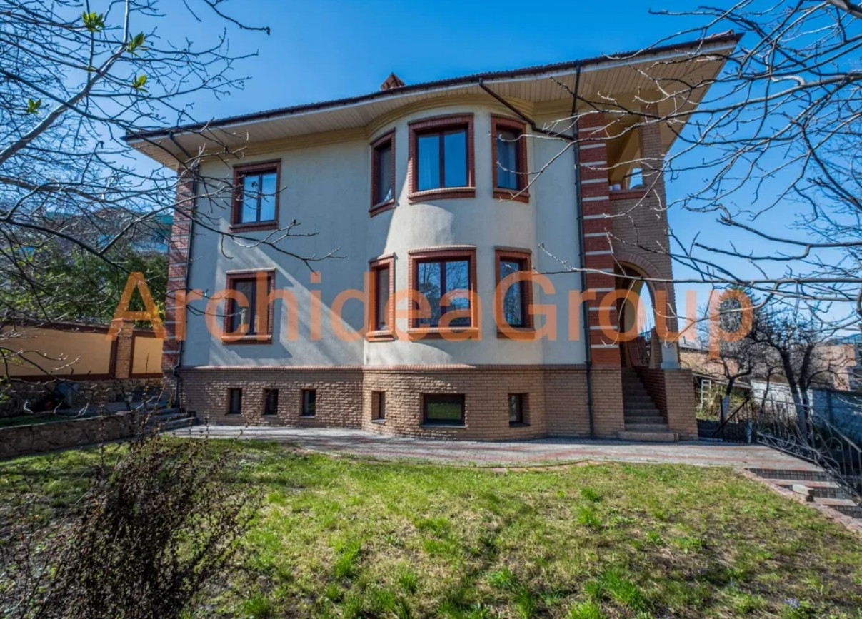 Аренда 6к дома в Киеве,  Пирятинская ул. 16