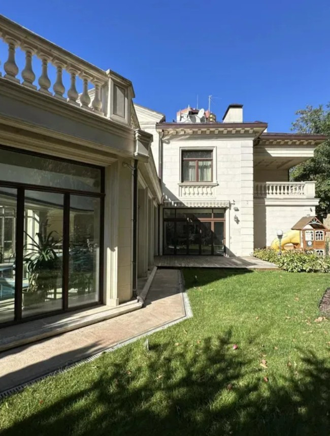 Аренда 7к дома в Киеве, Радченко Петра ул., 16
