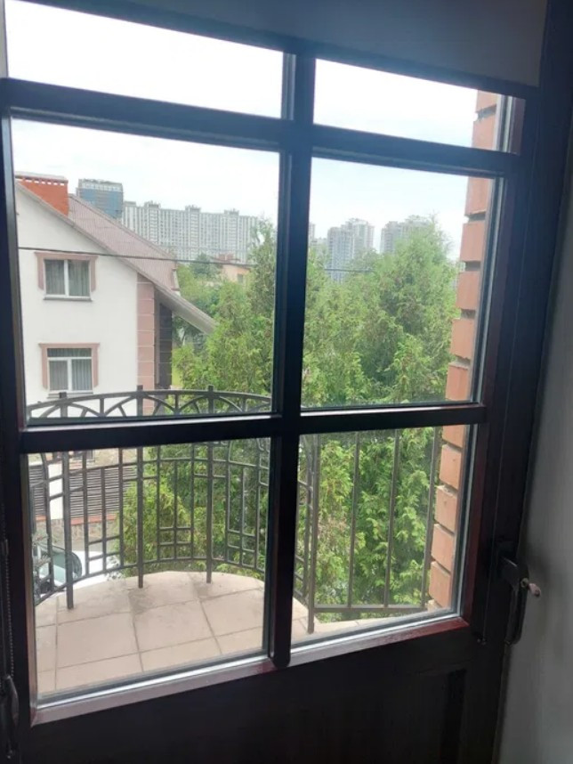 Аренда 9к дома в Киеве, Менделеева ул. 7