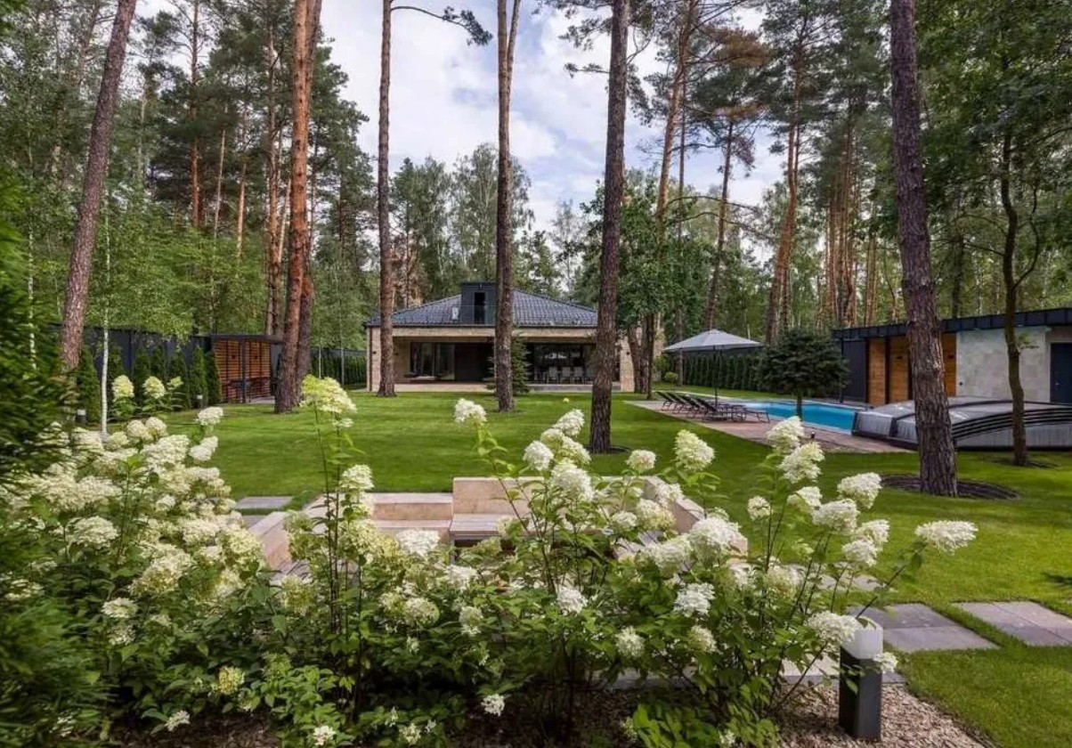 Продажа 5к дома в Киеве, Плюты 1
