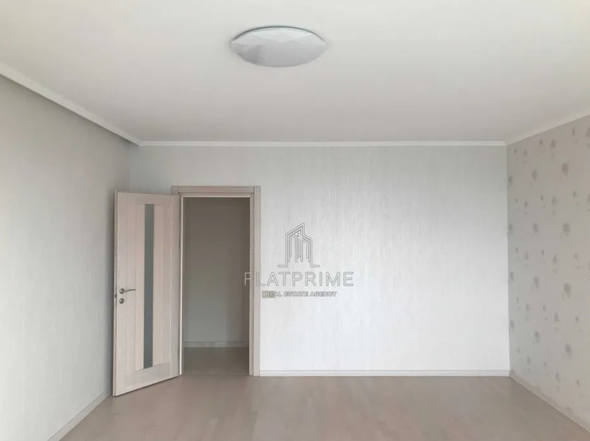 Аренда 4к квартиры в Киеве,  ЖК Корона Введенская, Панаса Мирного ул., 28А 9