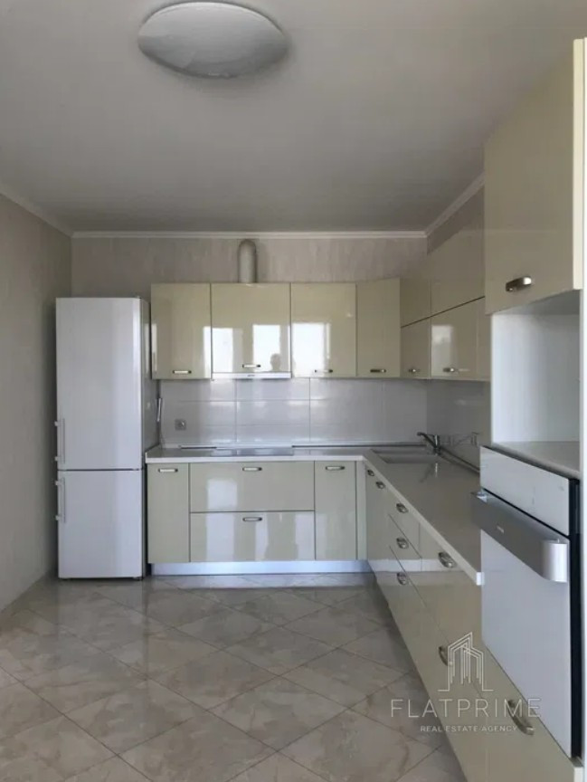 Аренда 4к квартиры в Киеве,  ЖК Корона Введенская, Панаса Мирного ул., 28А 17