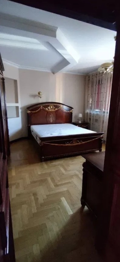 Аренда 7к дома в Киеве,  Оболонская набережная 5