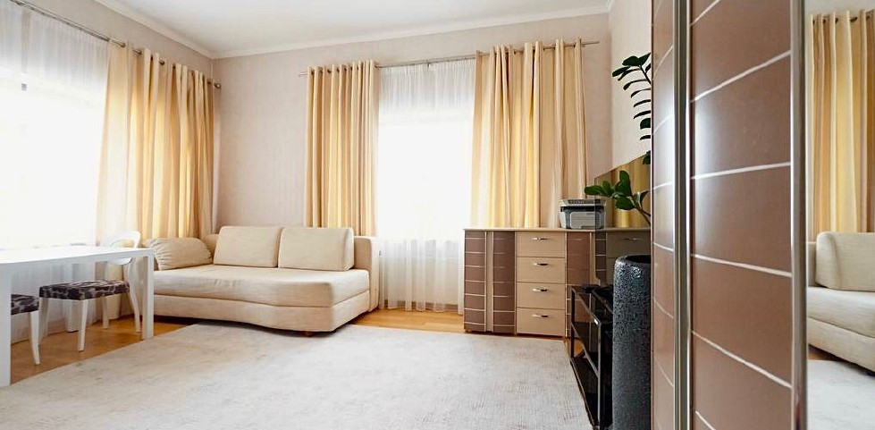 Продажа 5к дома в Киеве,  Редутная ул. 10