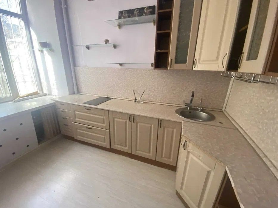 Продажа 2к квартиры в Киеве,  Антоновича ул. (Горького ул.), 24 1