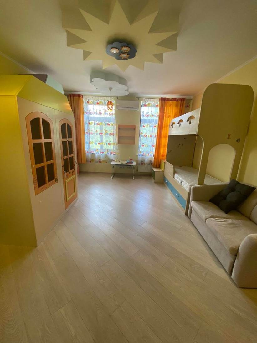 Аренда 4к квартиры в Киеве,  Богдана Хмельницкого ул., 82 2