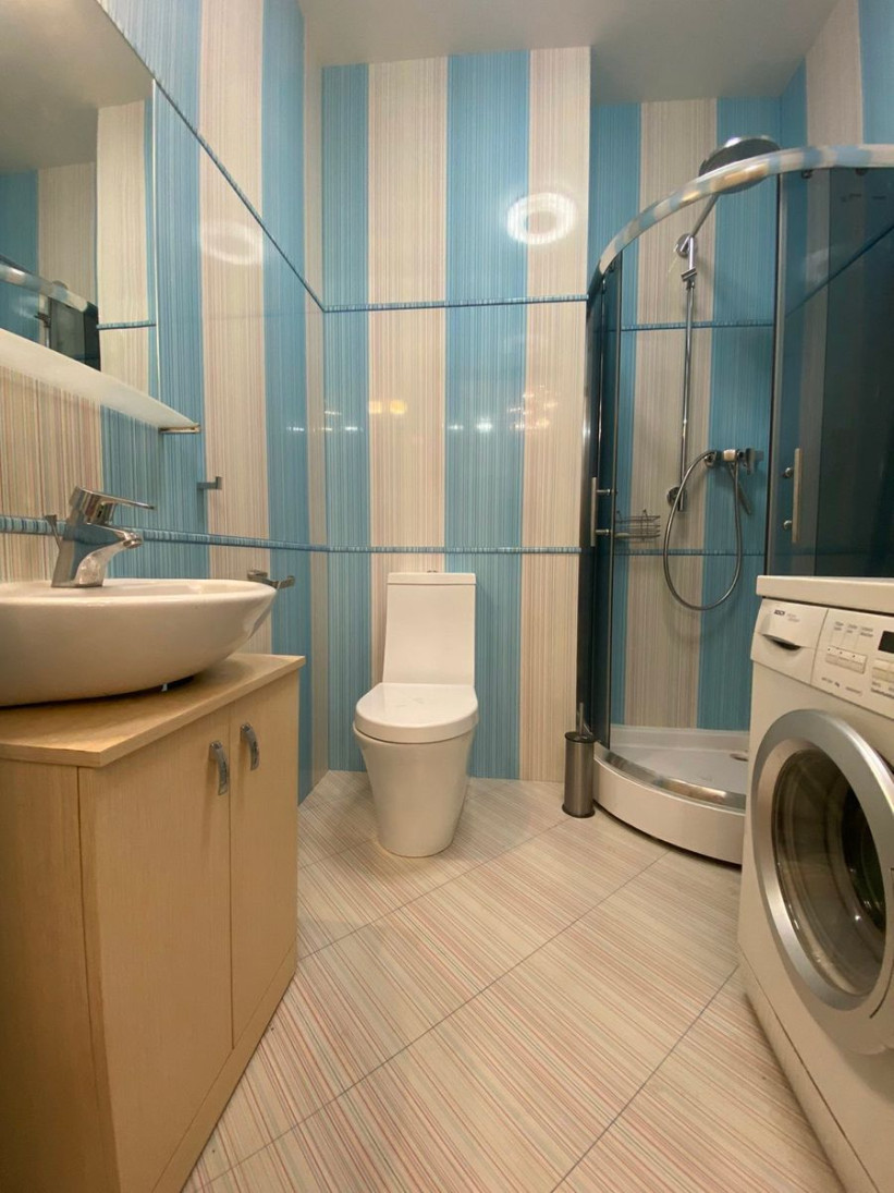 Аренда 4к квартиры в Киеве,  Богдана Хмельницкого ул., 82 8