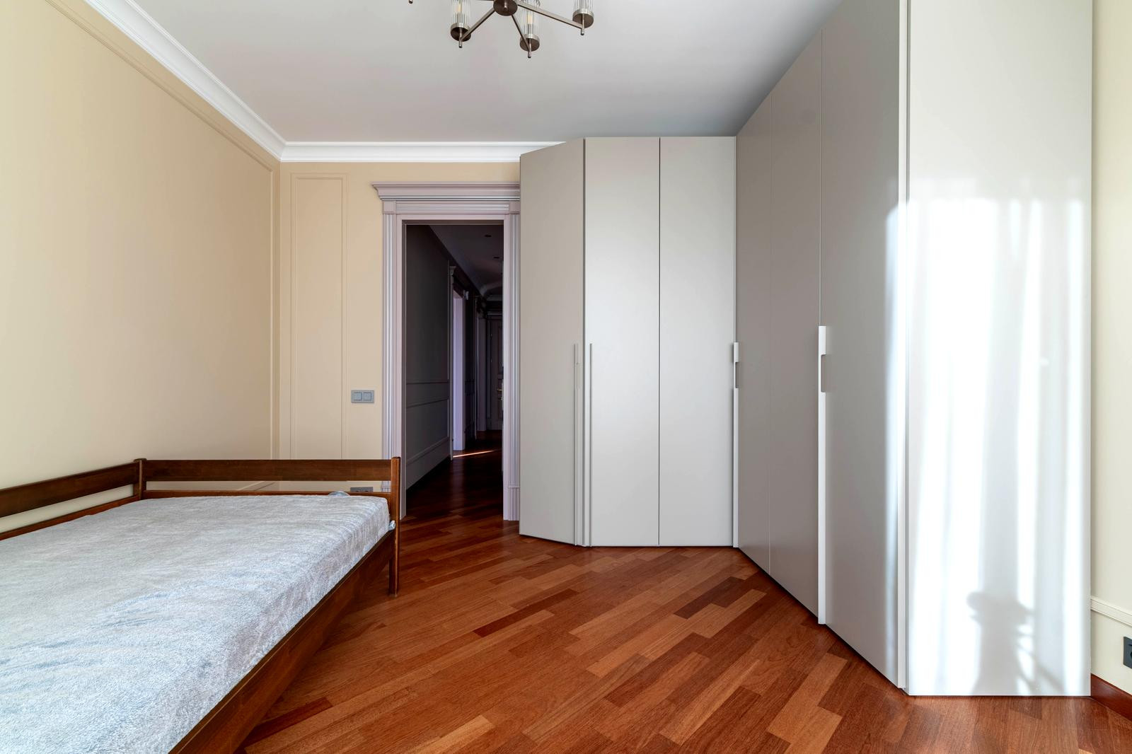Продажа 3к квартиры в Киеве,  ЖК Централ Парк, Джона Маккейна ул. (Кудри Ивана ул.), 7 8