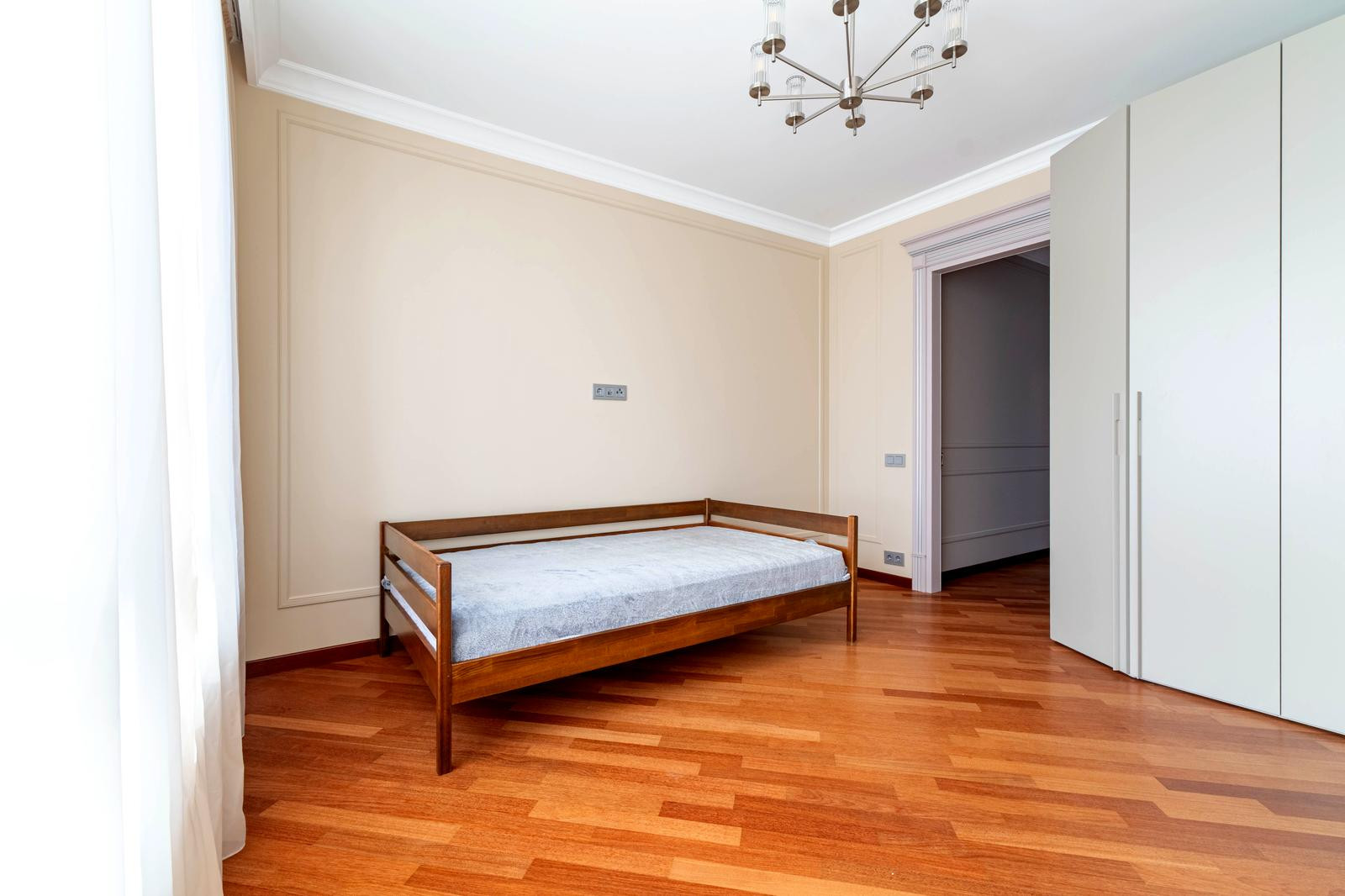 Продажа 3к квартиры в Киеве,  ЖК Централ Парк, Джона Маккейна ул. (Кудри Ивана ул.), 7 12