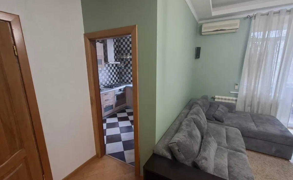 Аренда 2к квартиры в Киеве,  Гончара Олеся ул., 6 4