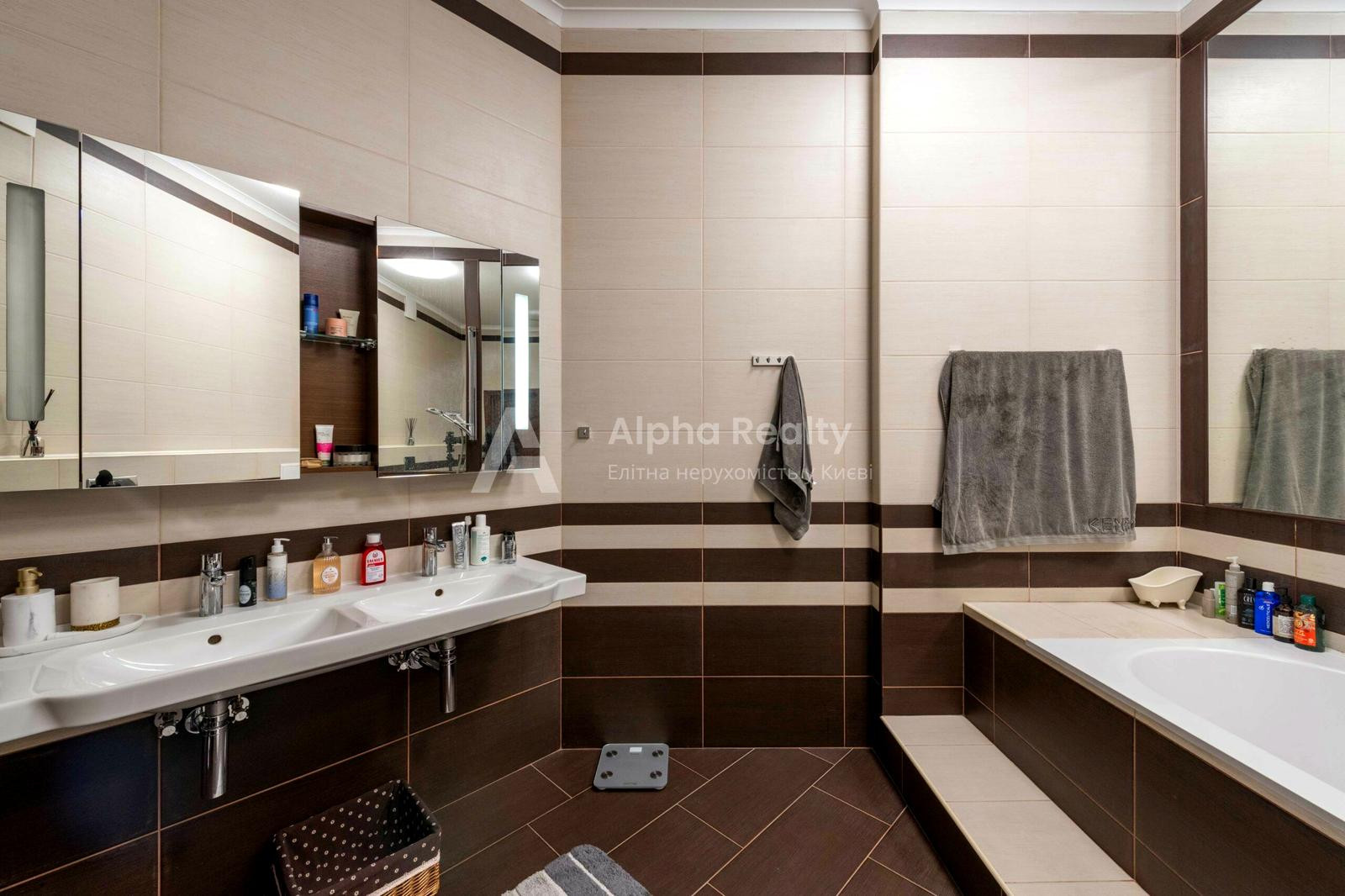 Продажа 3к квартиры в Киеве,  Крещатик ул., 27Б 10