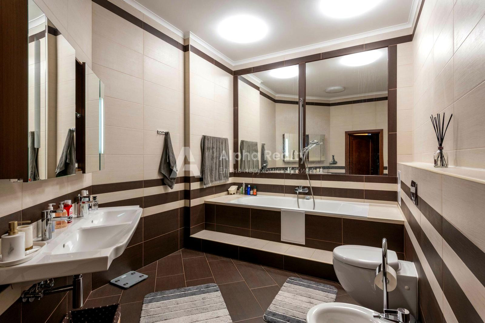 Продажа 3к квартиры в Киеве,  Крещатик ул., 27Б 12