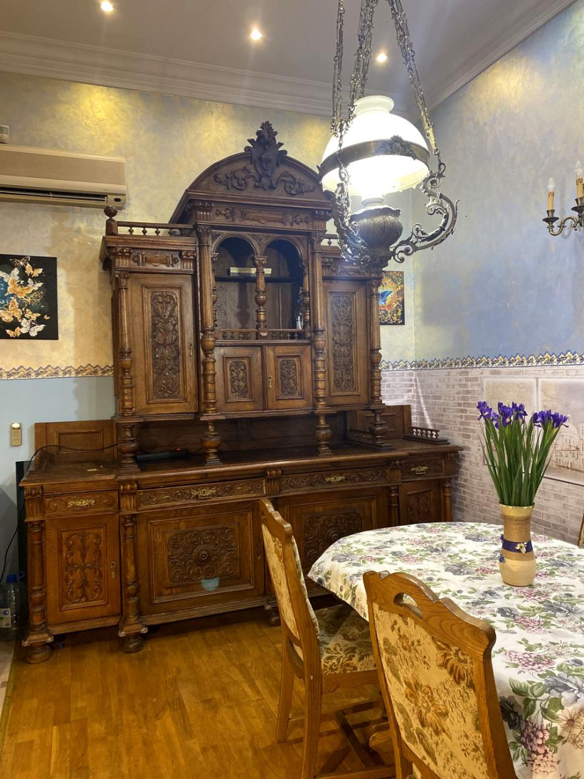 Продажа 8к квартиры в Киеве,  Богдана Хмельницкого ул., 32 1
