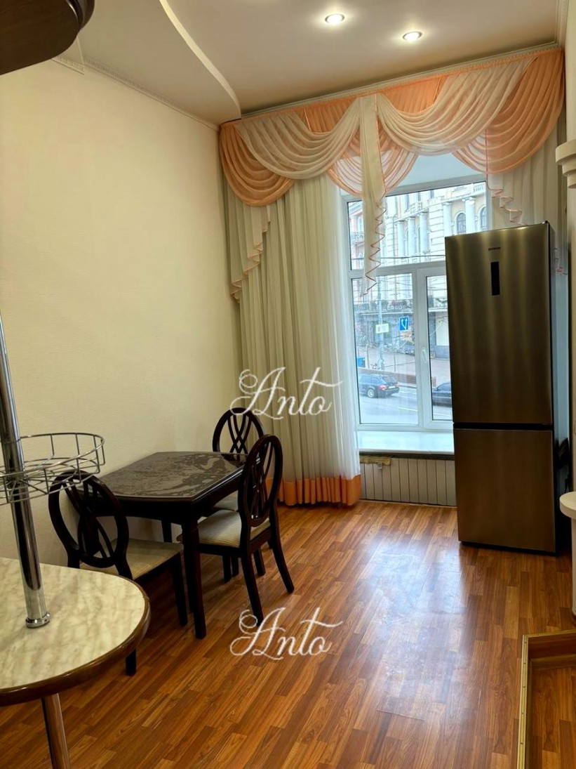 Продажа 3к квартиры в Киеве, Скоропадского ул. (Толстого Льва ул.), 5А 8