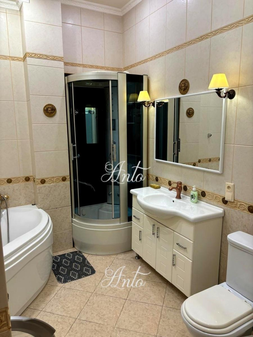 Продажа 3к квартиры в Киеве, Скоропадского ул. (Толстого Льва ул.), 5А 13