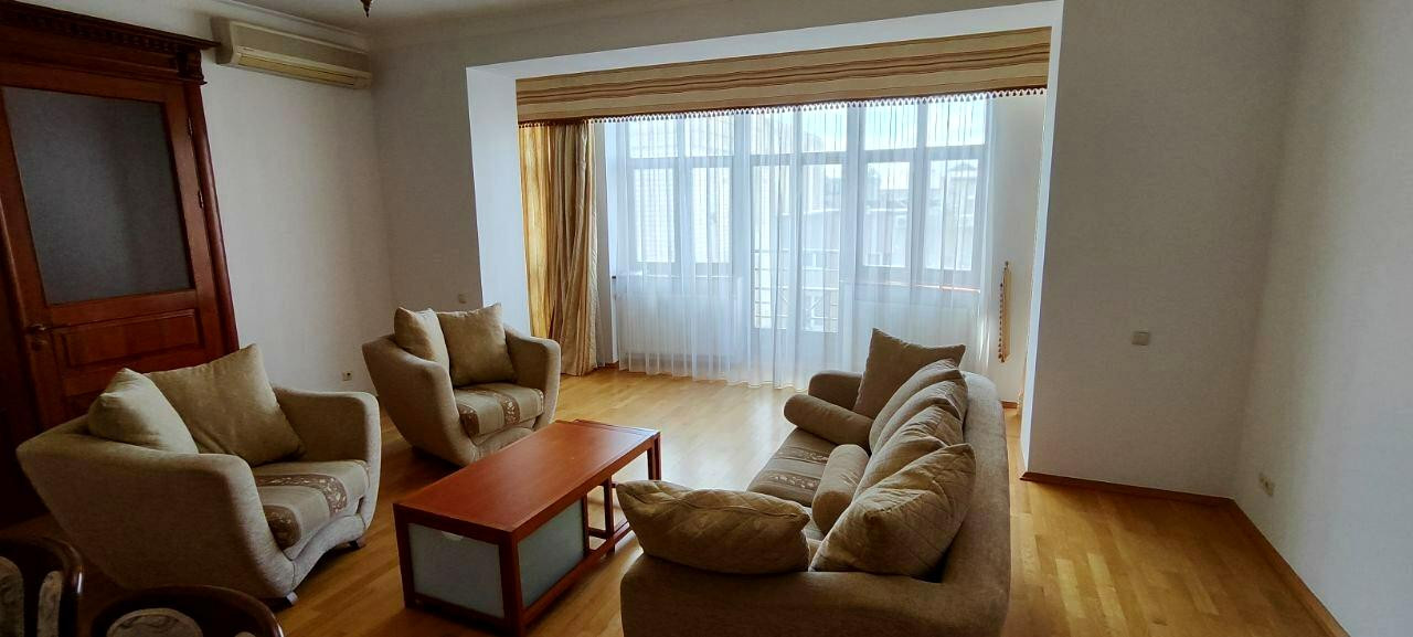 Аренда 4к квартиры в Киеве,  Паторжинского ул., 14 3
