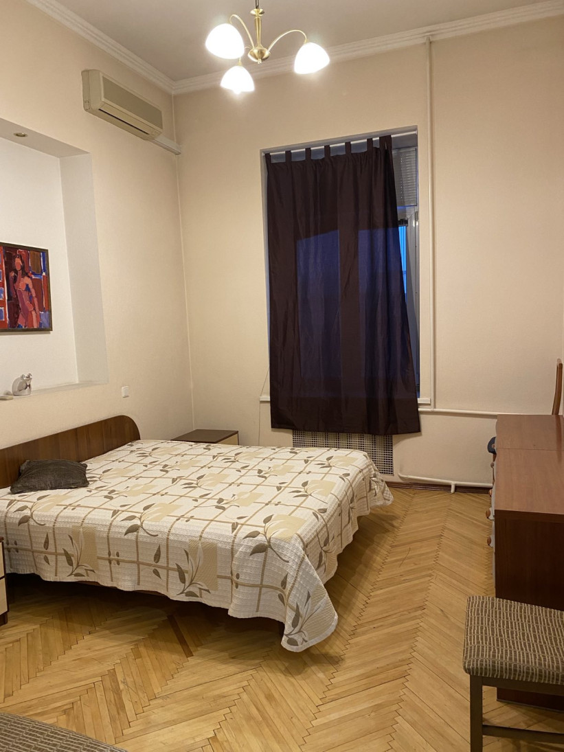 Аренда 3к квартиры в Киеве,  Чикаленко Евгения ул. (Пушкинская ул.), 23а 3