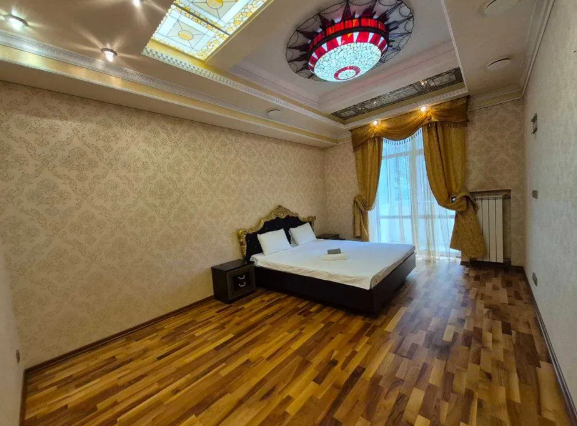 Аренда 5к квартиры в Киеве, Крещатик ул., 25 5