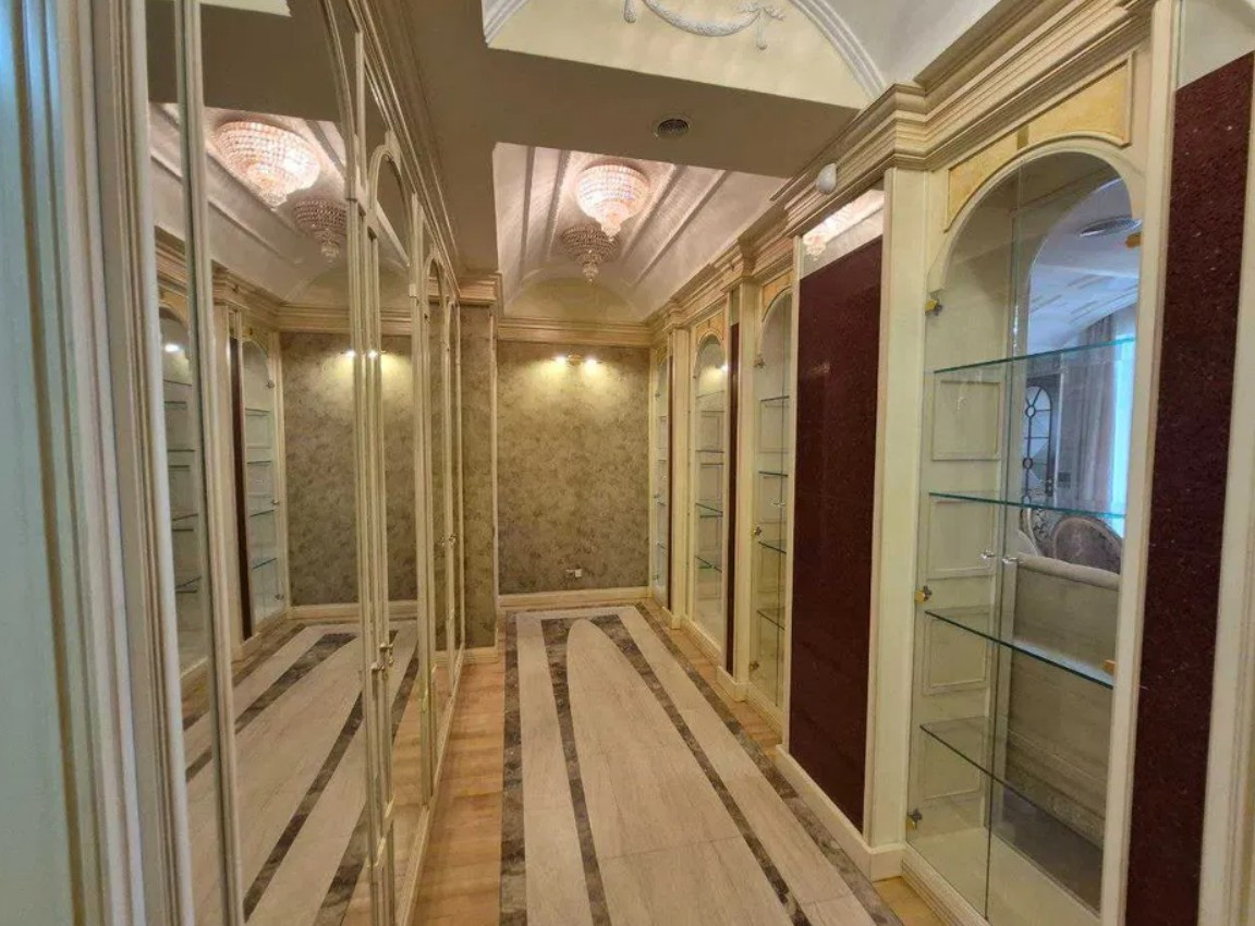 Аренда 5к квартиры в Киеве, Крещатик ул., 25 7