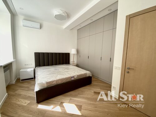 Аренда 3к квартиры в Киеве,  Пирогова ул., 2 3