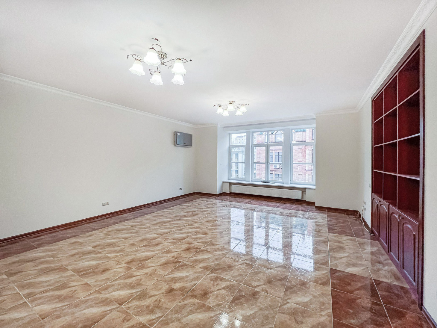 Аренда 5к квартиры в Киеве,  Гончара Олеся ул., 26 1