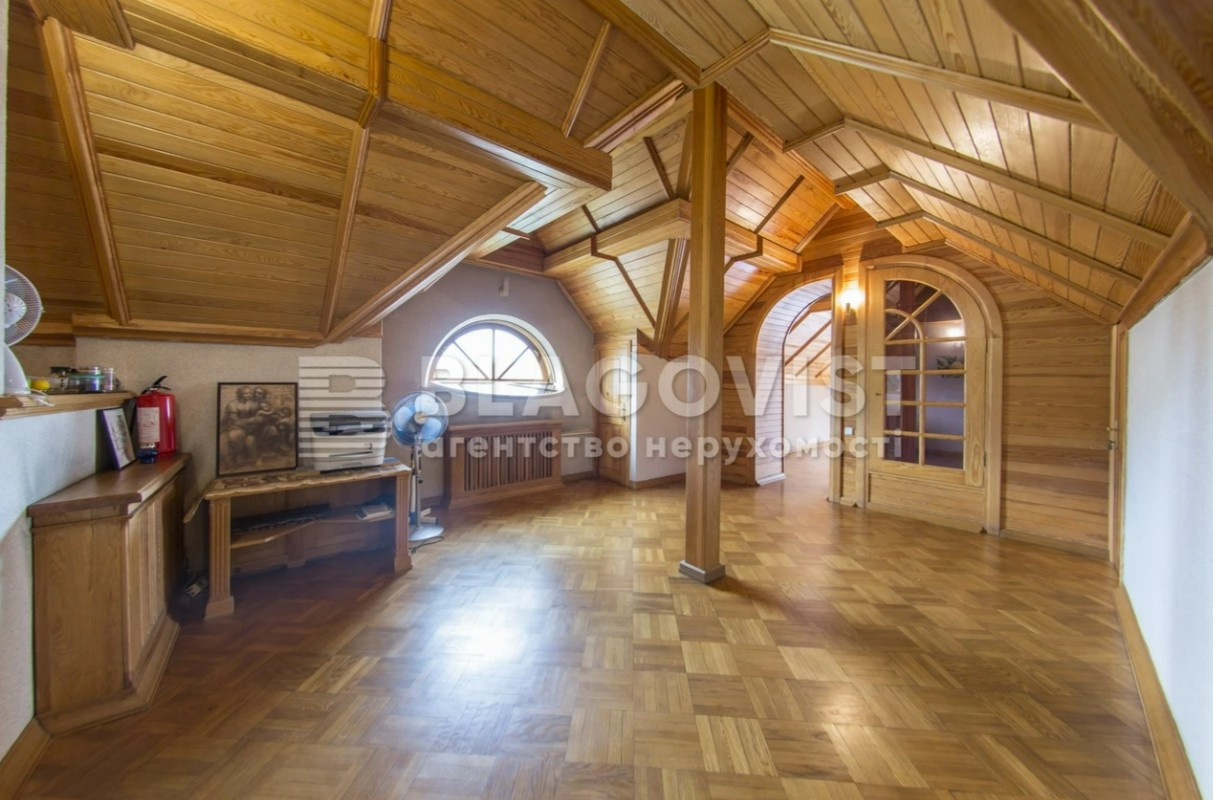 Аренда 9к дома в Киеве,  Кобзарская ул. 17