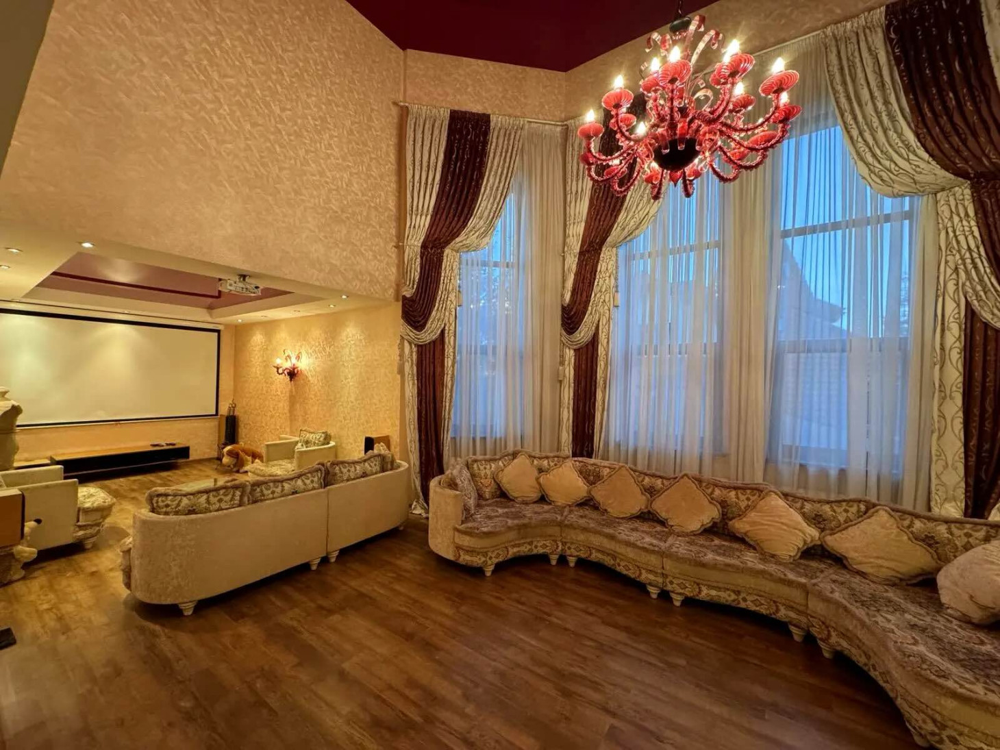 Аренда 8к дома в Киеве,  Ужгородская ул. 25
