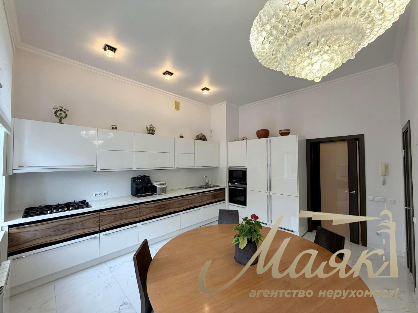 Аренда 5к квартиры в Киеве,  Рейтарская ул., 5 5