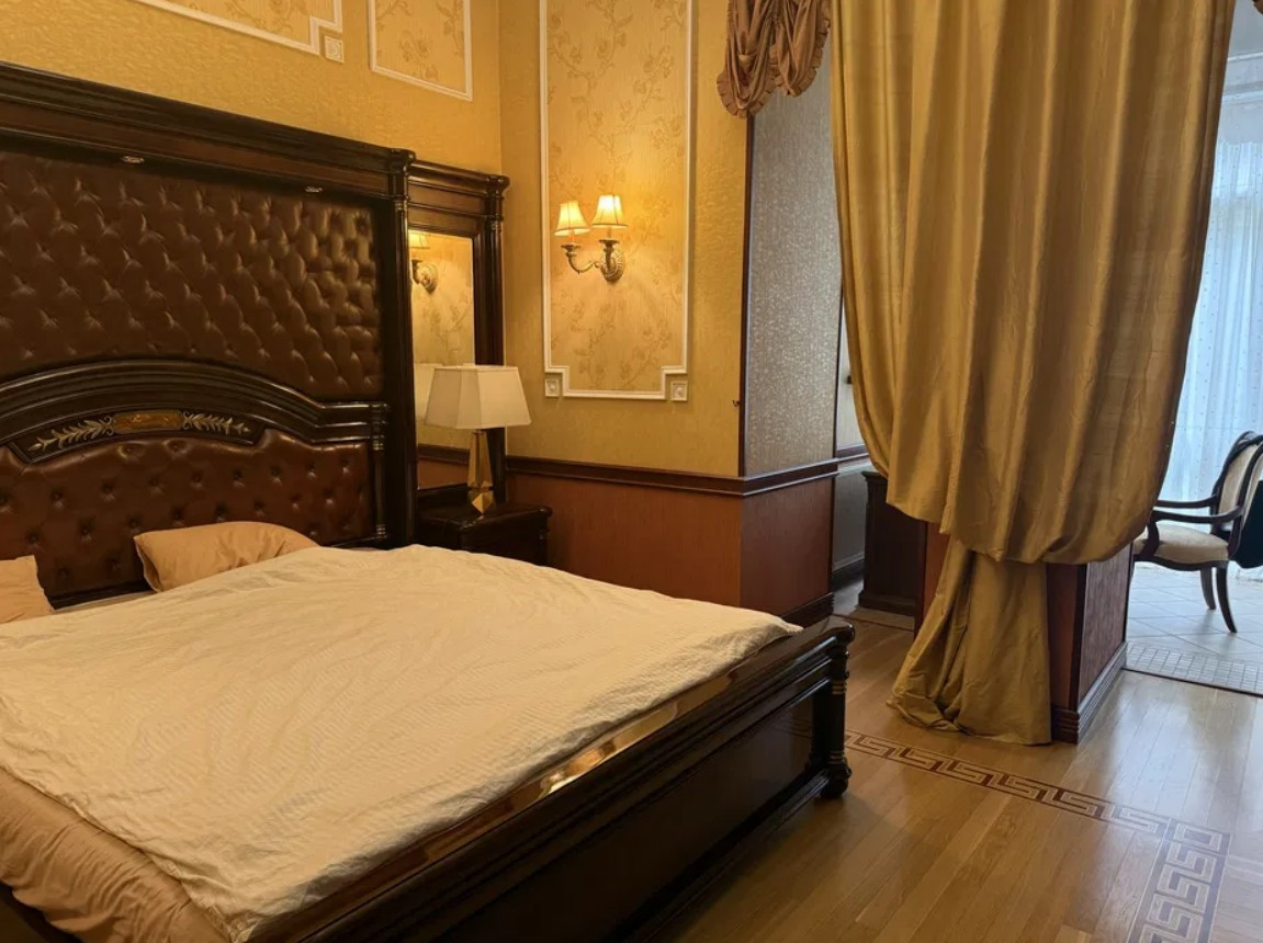 Аренда 5к квартиры в Киеве,  Заньковецкой ул., 7 9
