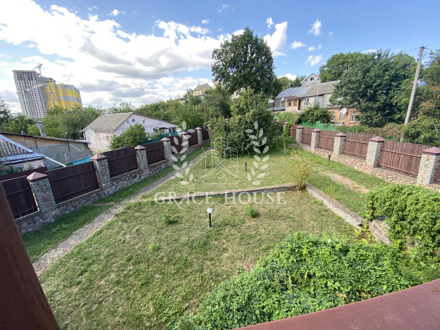 Аренда 7к дома в Киеве,  Красная ул., 7