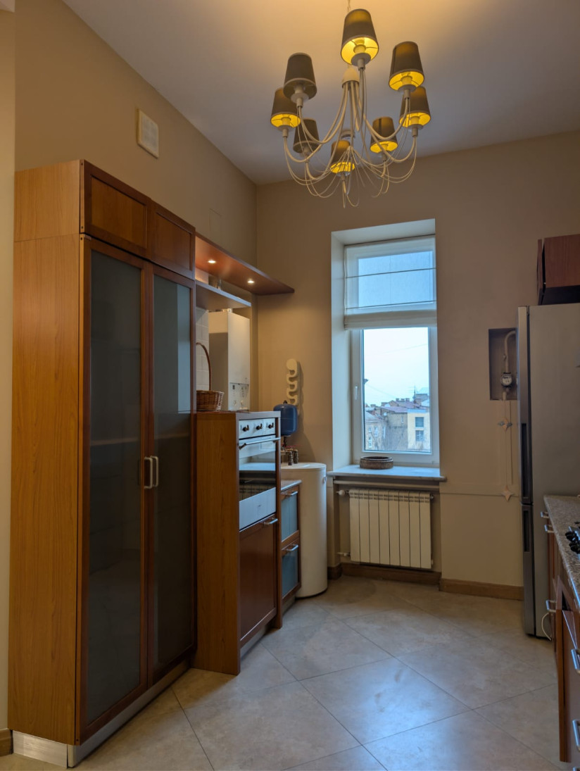 Аренда 4к квартиры в Киеве,  Большая Житомирская ул., 6 6