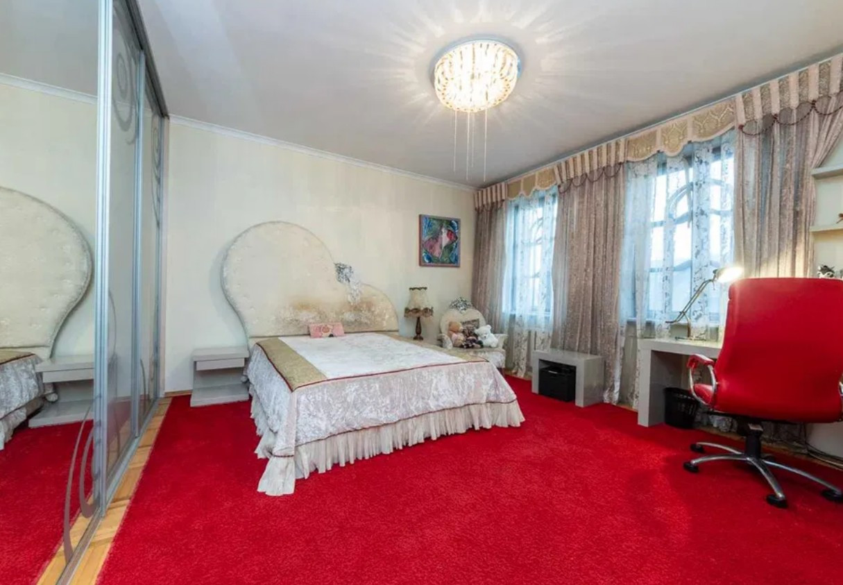 Аренда 8к дома в Киеве,  Вита-Литовская 22