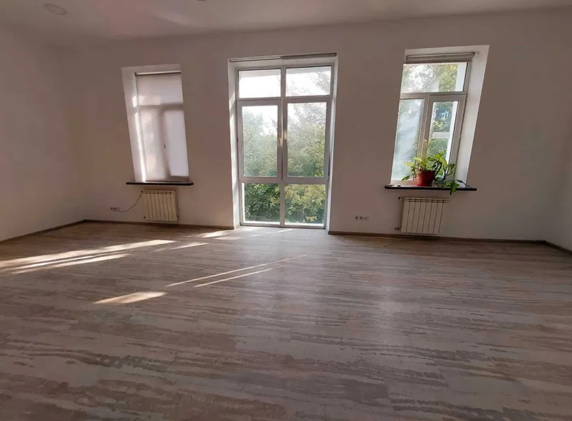 Аренда 9к дома в Киеве,  Редутная ул., 58 3