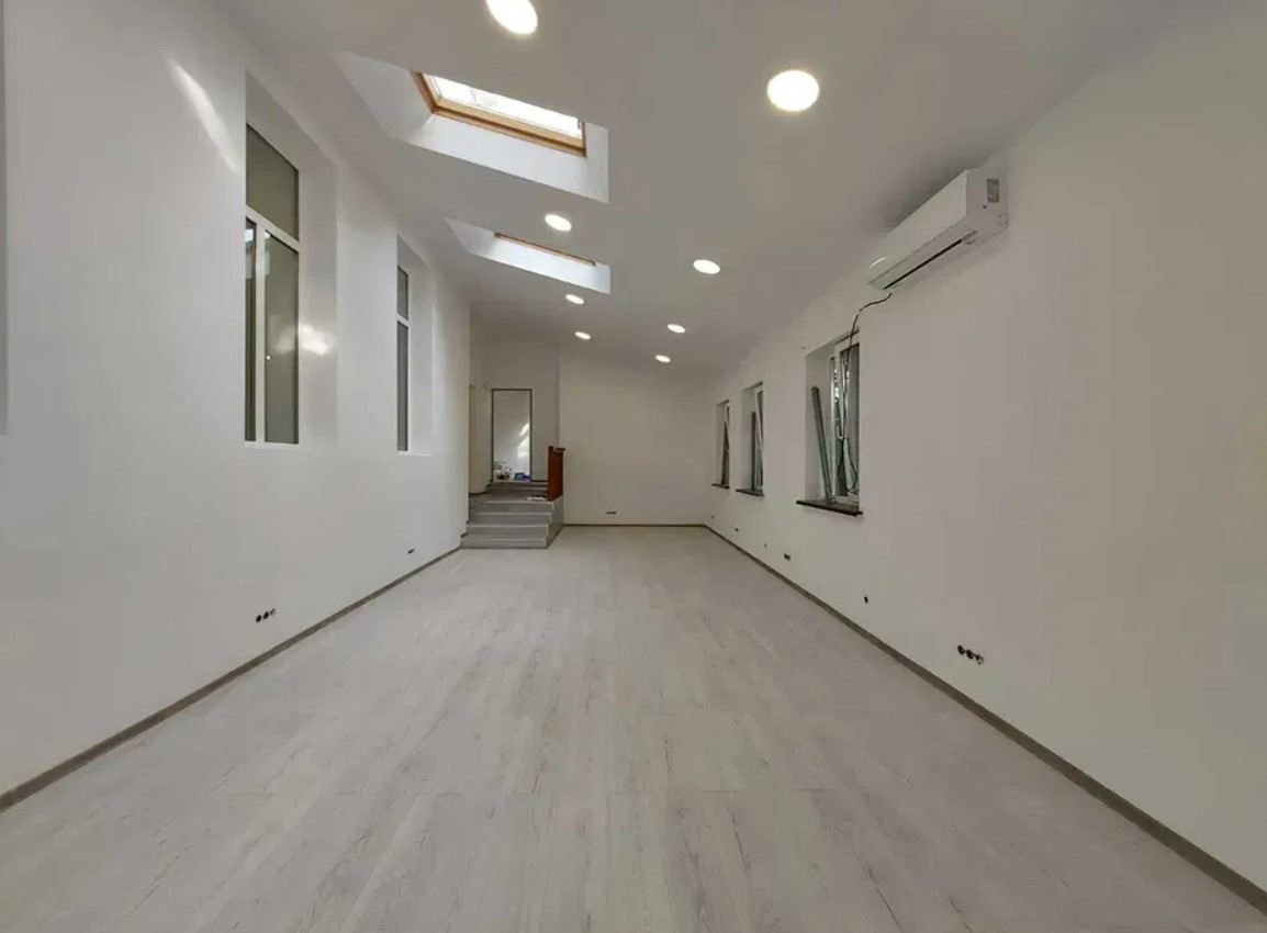 Аренда 9к дома в Киеве,  Редутная ул., 58 4
