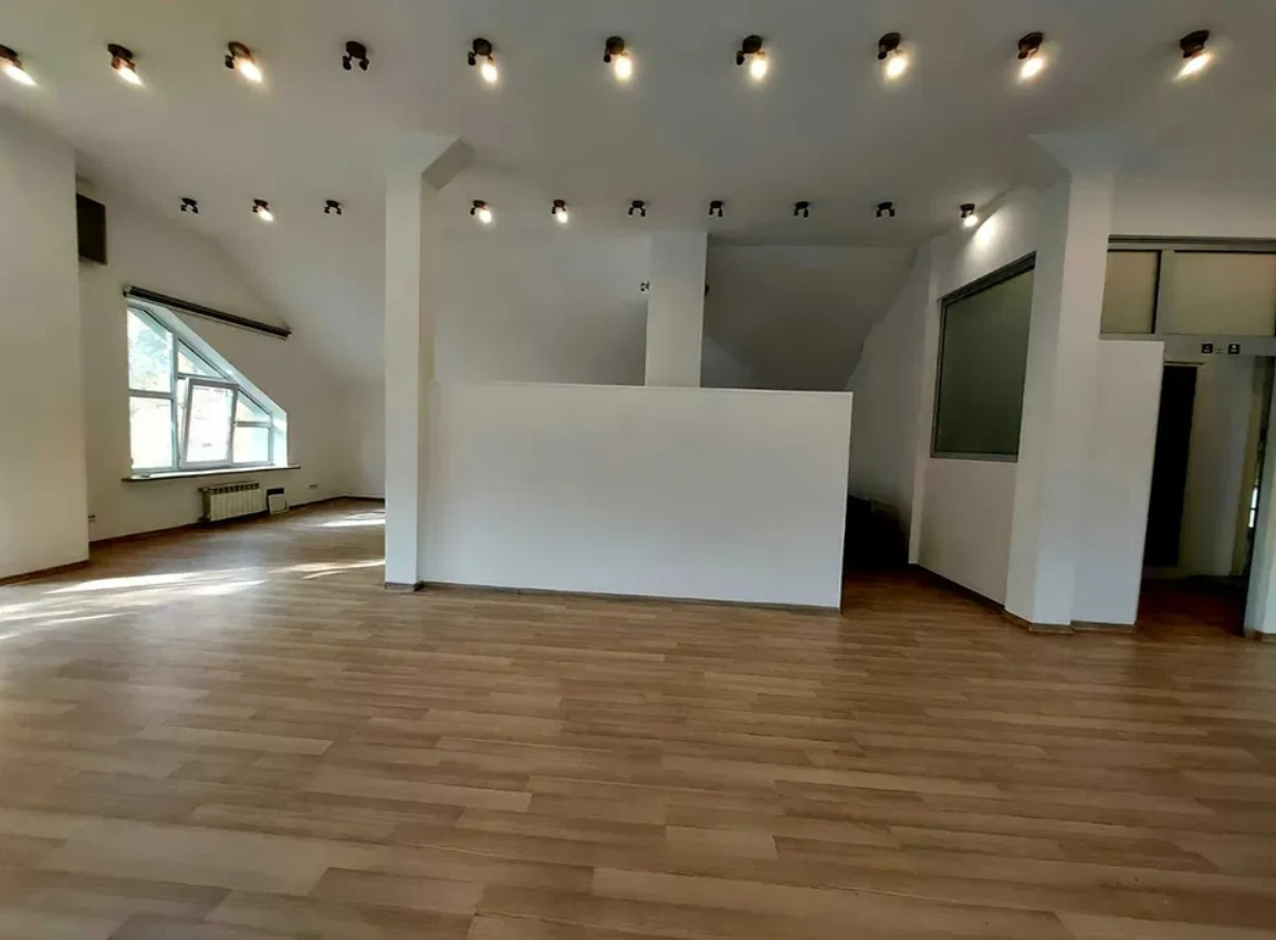Аренда 9к дома в Киеве,  Редутная ул., 58 5