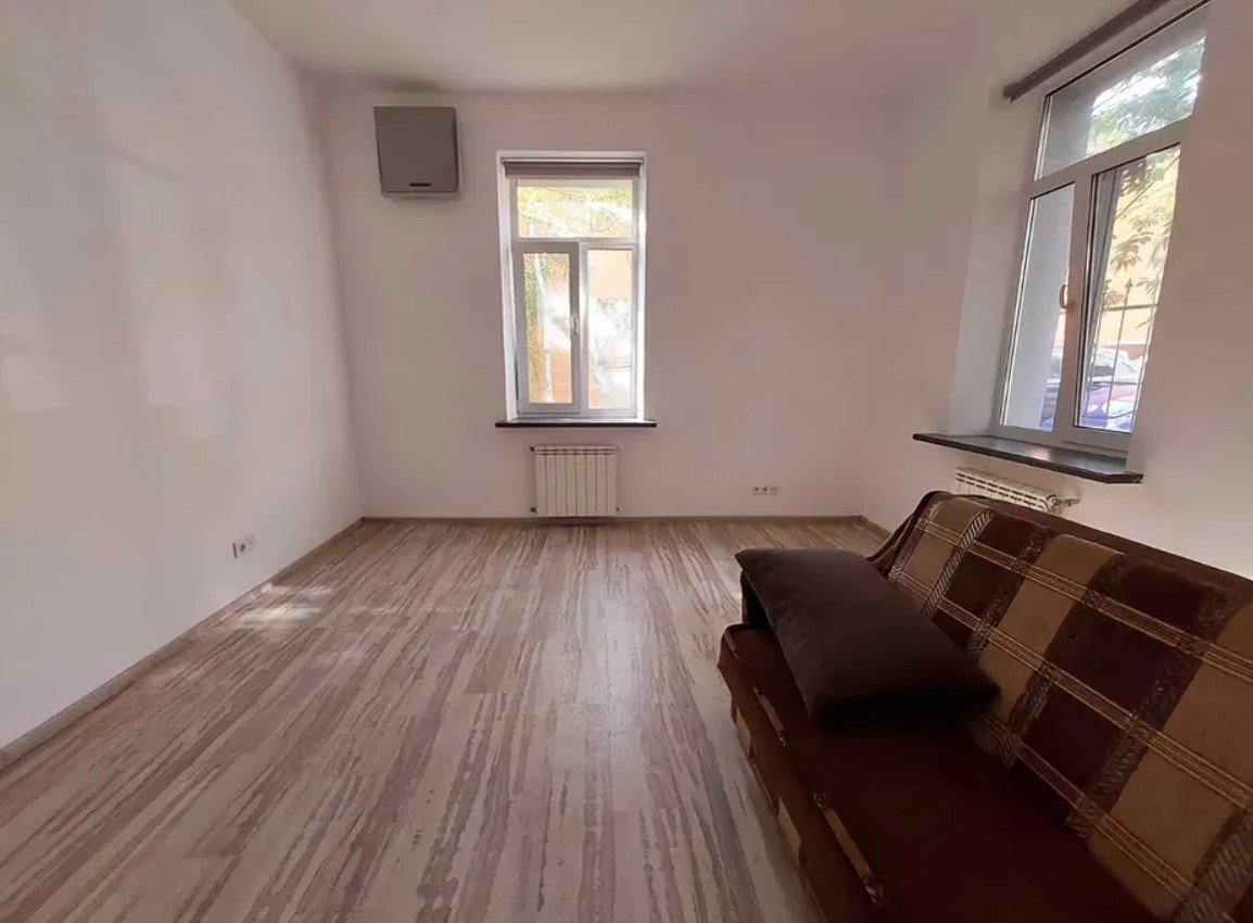 Аренда 9к дома в Киеве,  Редутная ул., 58 6