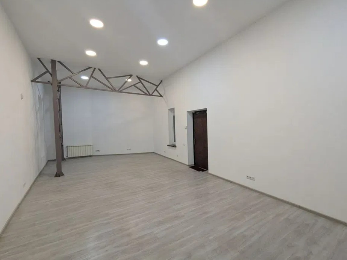 Аренда 9к дома в Киеве,  Редутная ул., 58 16