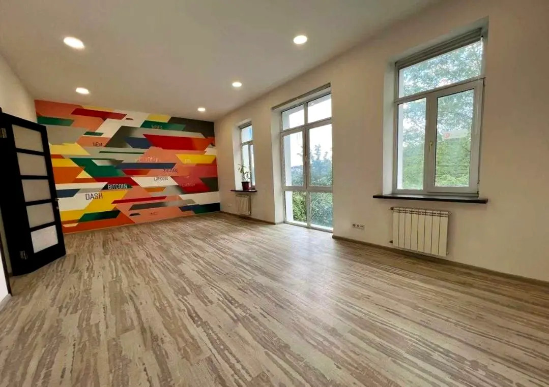 Аренда 9к дома в Киеве,  Редутная ул., 58 23