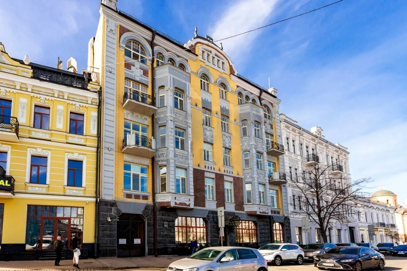 Аренда здания в Киеве,  Контрактовая пл., 1 0
