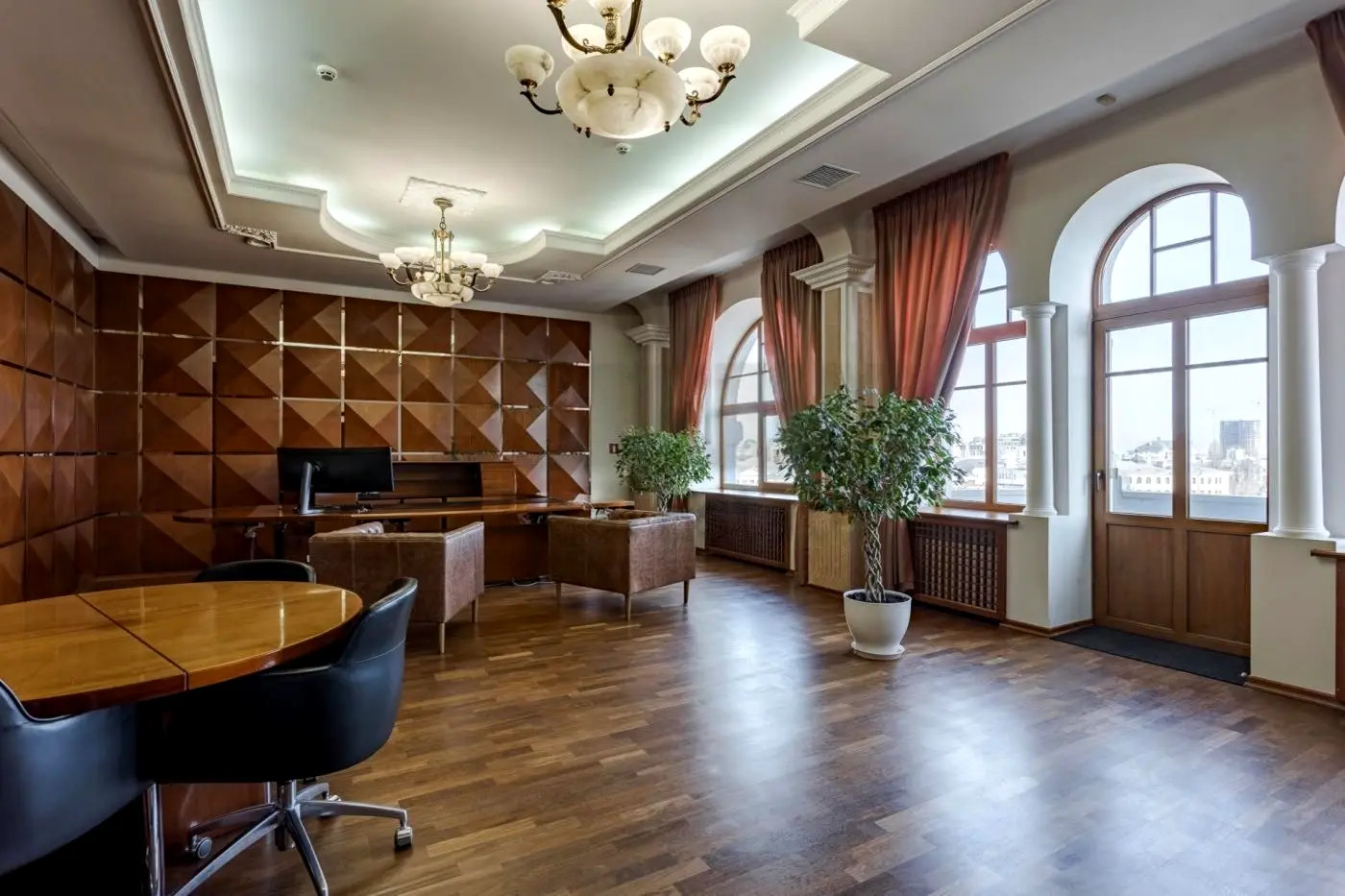 Аренда здания в Киеве,  Контрактовая пл., 1 3