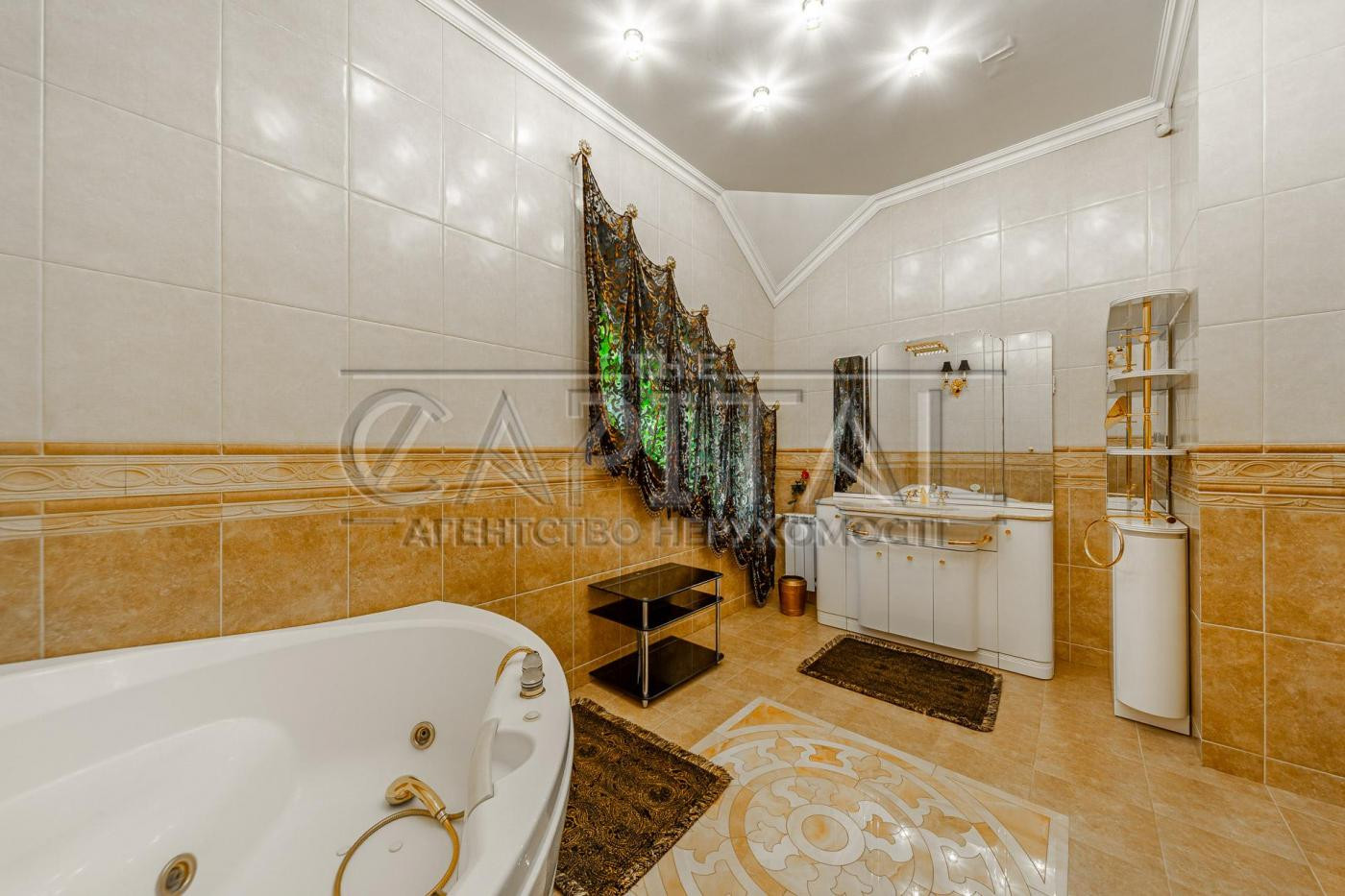 Аренда 9к дома в Киеве,  Пирятинская ул. 19