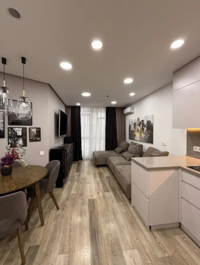 Продажа 3к квартиры в Киеве,  ЖК Французский Квартал 2, Джона Маккейна ул. (Кудри Ивана ул.) 2