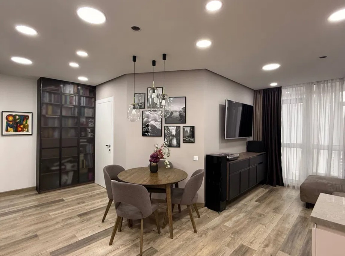 Продажа 3к квартиры в Киеве,  ЖК Французский Квартал 2, Джона Маккейна ул. (Кудри Ивана ул.) 4