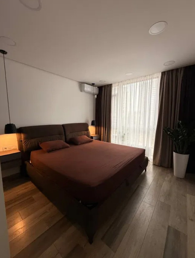 Продажа 3к квартиры в Киеве,  ЖК Французский Квартал 2, Джона Маккейна ул. (Кудри Ивана ул.) 10