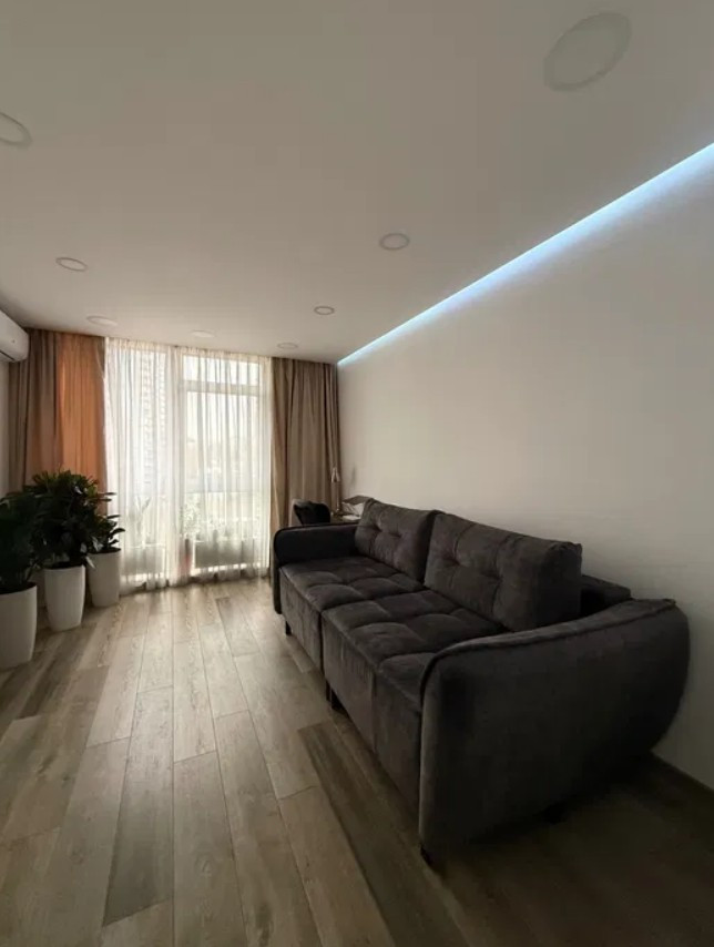 Продажа 3к квартиры в Киеве,  ЖК Французский Квартал 2, Джона Маккейна ул. (Кудри Ивана ул.) 16