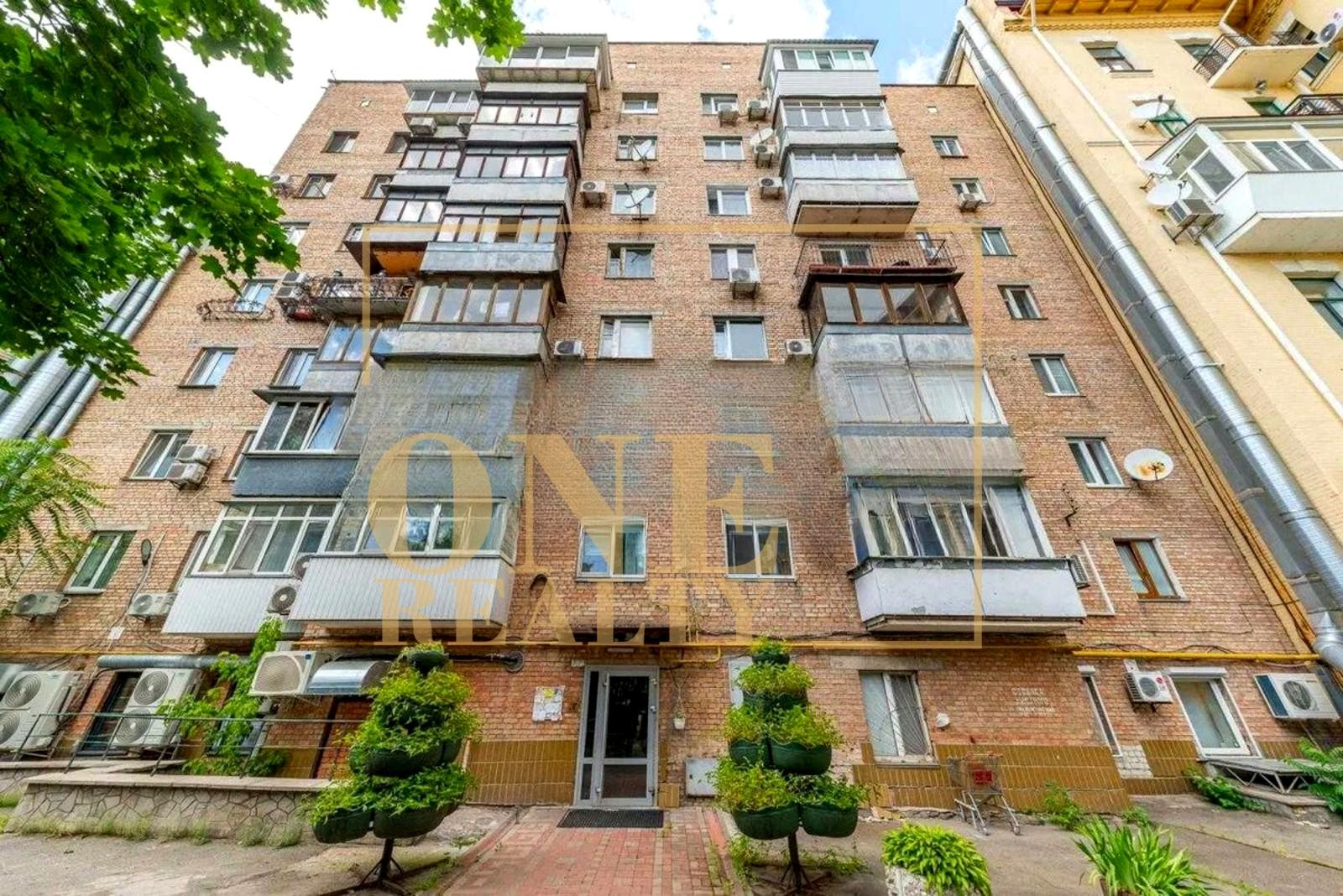 Продажа 3к квартиры в Киеве,  Большая Житомирская ул., 27 11